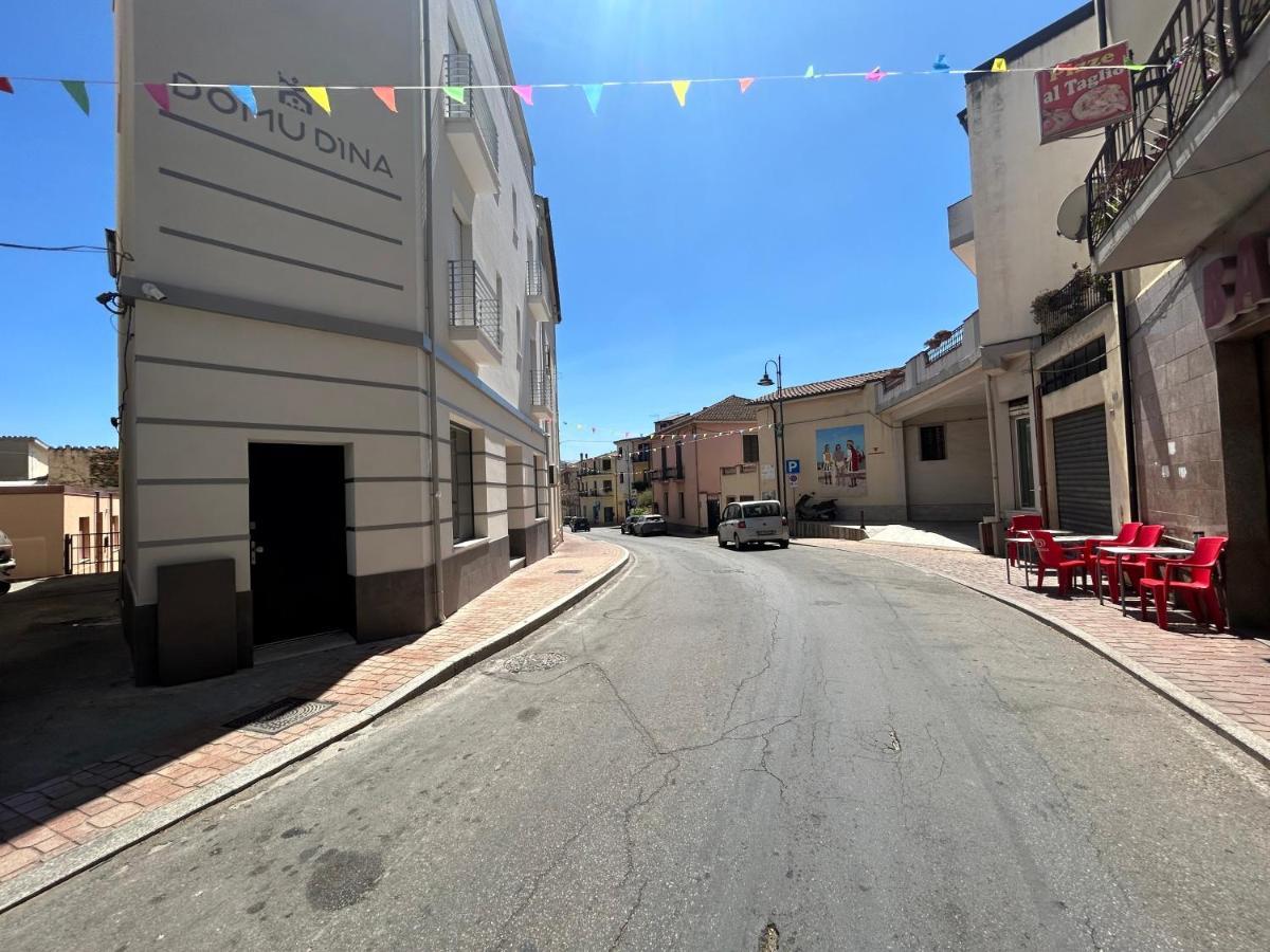 Domu Dina Affittacamere 3 Tertenia Bagian luar foto